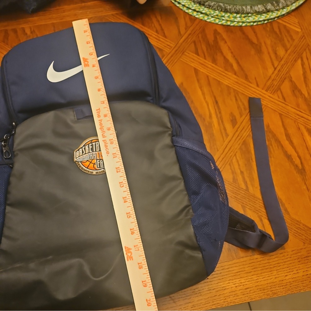 Nike Backpack - Picture 6 of 6